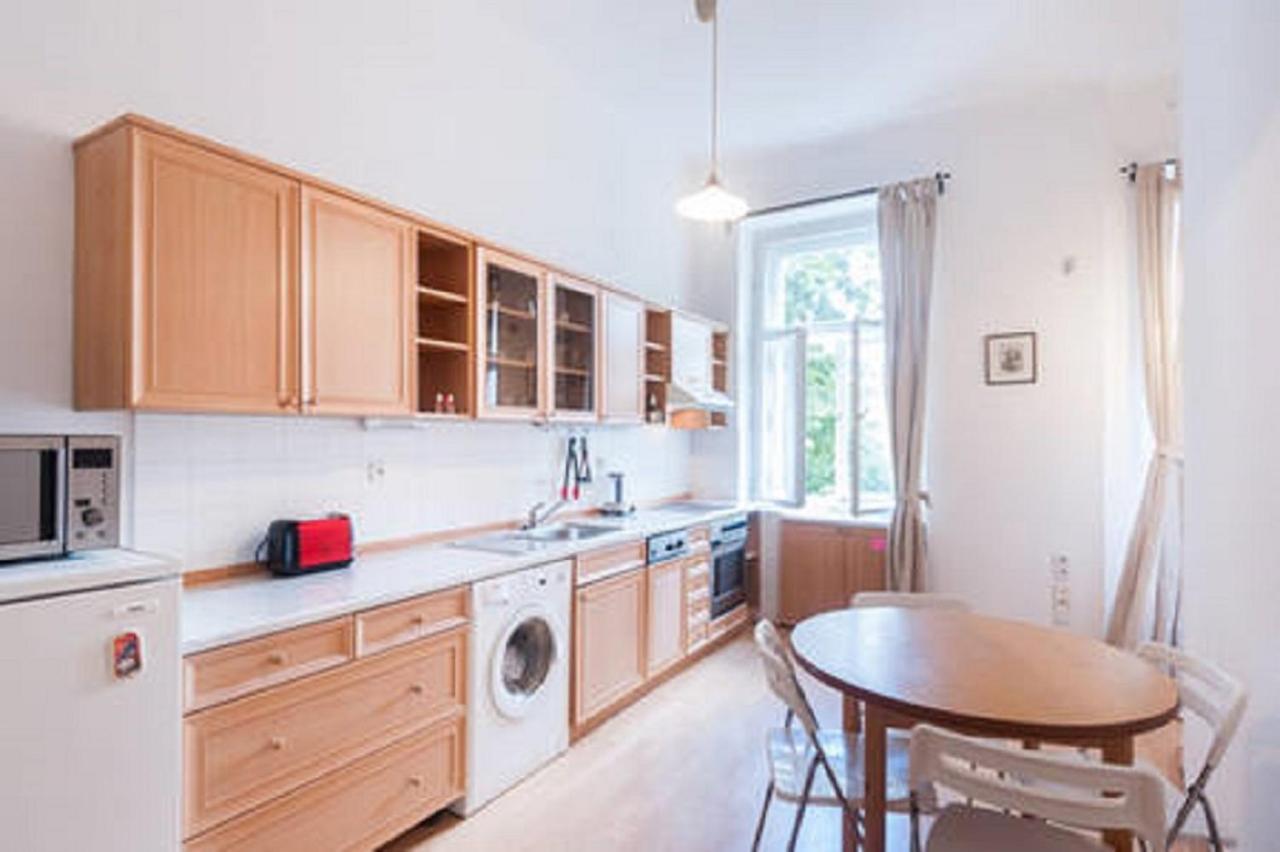 Historic Centre-Spacious Apartment Praga Zewnętrze zdjęcie